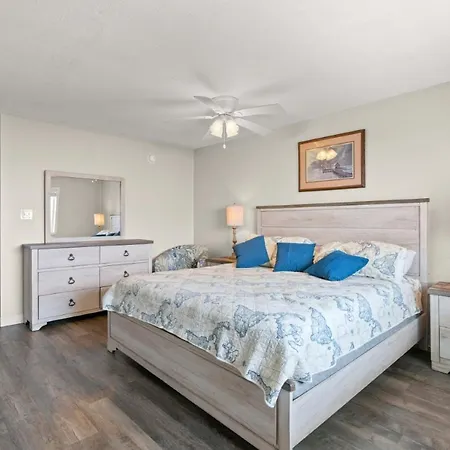 Blue Mist Villas Unit 301 Is A 3Rd Floor Oceanfront Condo In Cherry Grove Nmb